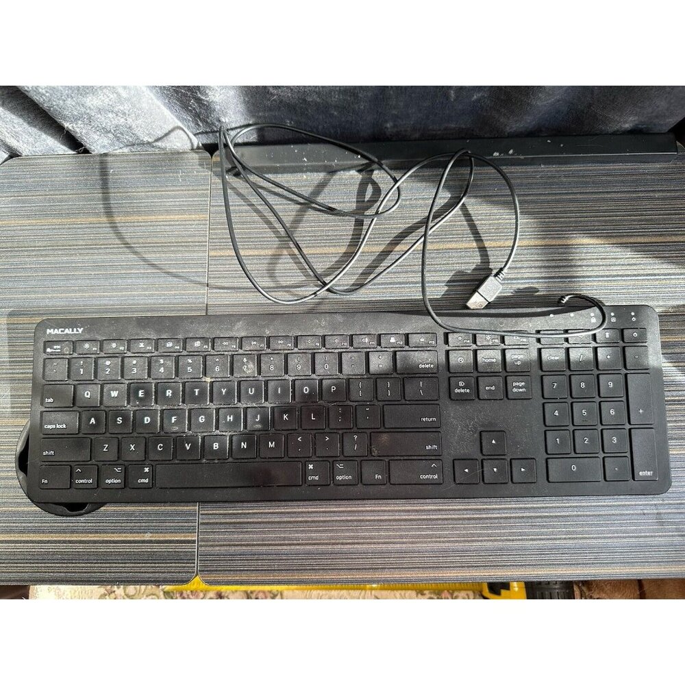 Macally USB Wired Keyboard Plug and Play Ergonomic USB